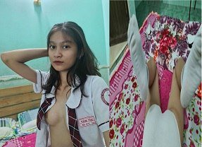 รับน้องสาวเต้านมขนาดใหญ่ที่จะมีเพศสัมพันธ์จากด้านหลังแข็งแกร่งมาก