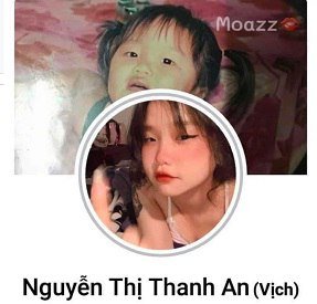 หญิงสาวหน้าอกขนาดใหญ่ปรนเปรอไปด้านบน