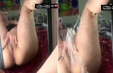 น้องสาวสวยสไตล์ด้วยแตงกวาน่ารักในห้องนอน