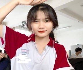 พี่ชายที่โง่เขลาถูกค้นพบโดยน้องสาวที่มีความปรารถนาของเธอ
